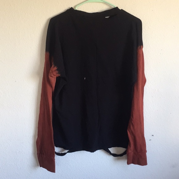 LF distressed oversized dip dye red sleeve top - Picture 3 of 3